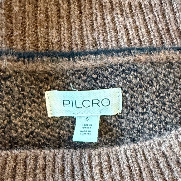 Pilcro Brown Oversized Sweater with Black Accents - Picture 7 of 7